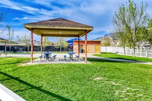 1114 N Shepard Crk Pkwy, Farmington, UT 84025 - Photo 22