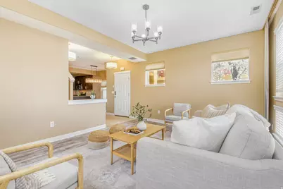 1114 N Shepard Creek Pkwy #10, Farmington, UT 84025 - Photo 2
