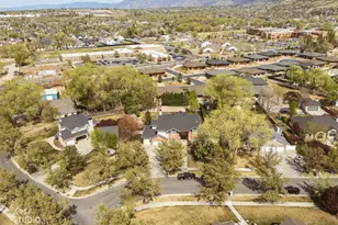 1209 E Bear Holw Cv, Draper, UT 84020 - Photo 78