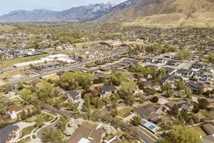 1209 E Bear Holw Cv, Draper, UT 84020 - Photo 84