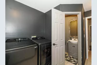 7335 S Quartz Hill Dr, West Jordan, UT 84081 - Photo 24