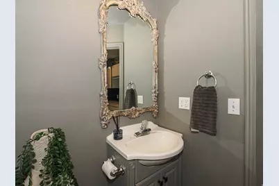 7335 S Quartz Hill Dr, West Jordan, UT 84081 - Photo 26