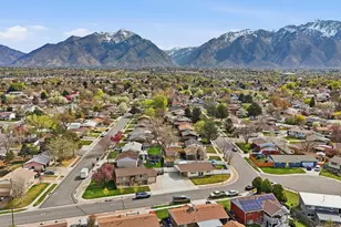 9609 S Tj Dr E, Sandy, UT 84070 - Photo 38