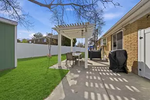 9609 S Tj Dr E, Sandy, UT 84070 - Photo 30