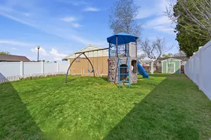 9609 S Tj Dr E, Sandy, UT 84070 - Photo 32