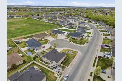 1690 N 60 W, North Ogden, UT 84404 - Photo 40