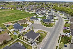 1690 N 60 W, North Ogden, UT 84404 - Photo 40