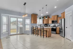 5493 W Varenna St, Herriman, UT 84096 - Photo 8