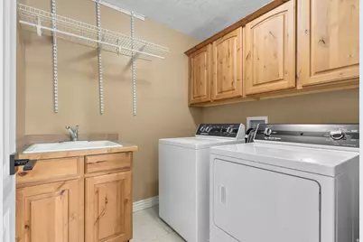 5493 W Varenna St, Herriman, UT 84096 - Photo 14