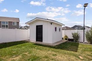 1085 N Coachman Ln, Spanish Fork, UT 84660 - Photo 32