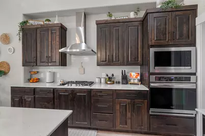 1085 N Coachman Ln, Spanish Fork, UT 84660 - Photo 6