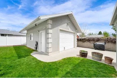 1886 W 8250 S #13, West Jordan, UT 84088 - Photo 6