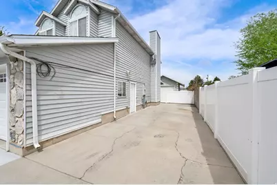 1886 W 8250 S #13, West Jordan, UT 84088 - Photo 4