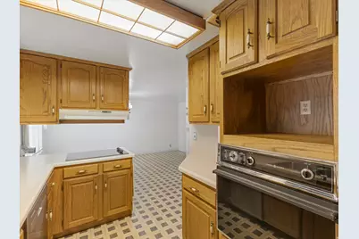 1204 E Iris Ln, Millcreek, UT 84106 - Photo 12