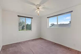 1204 E Iris Ln, Millcreek, UT 84106 - Photo 16