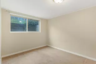 1204 E Iris Ln, Millcreek, UT 84106 - Photo 20