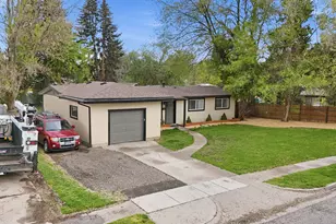 602 E 5600 S, Murray, UT 84107 - Photo 2