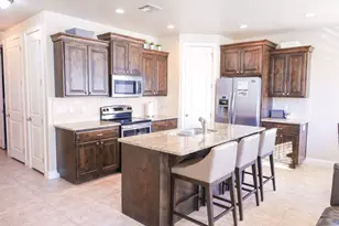 4285 E Razor Ridge Dr, Washington, UT 84780 - Photo 2