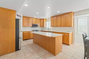 12761 S Whisper Bend Dr, Draper, UT 84020 - Photo 4