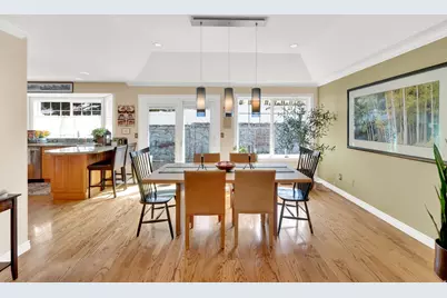 2198 E Iverson Woods Pl, Holladay, UT 84117 - Photo 8