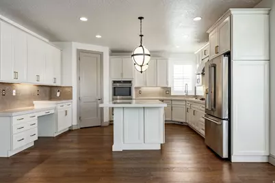 6432 W Hollister Way S, Herriman, UT 84096 - Photo 2