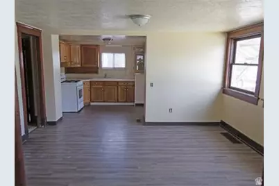 2209 S Adams Ave E, Ogden, UT 84401 - Photo 6
