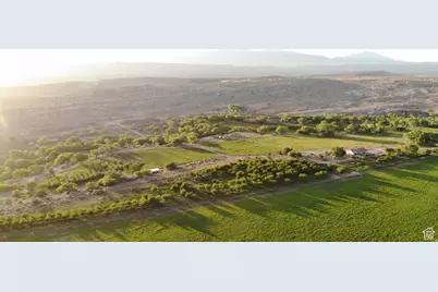 4551 S 600 E, Torrey, UT 84775 - Photo 8