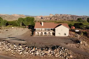 4551 S 600 E, Torrey, UT 84775 - Photo 14