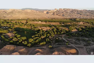 4551 S 600 E, Torrey, UT 84775 - Photo 10