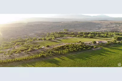 4551 S 600 E, Torrey, UT 84775 - Photo 8