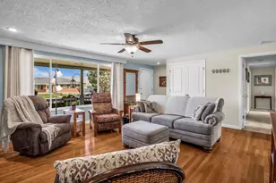 1018 E Sagehill Dr S, Holladay, UT 84124 - Photo 8