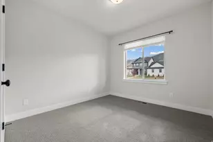 3638 S Garibaldi Wy, Saratoga Springs, UT 84045 - Photo 24