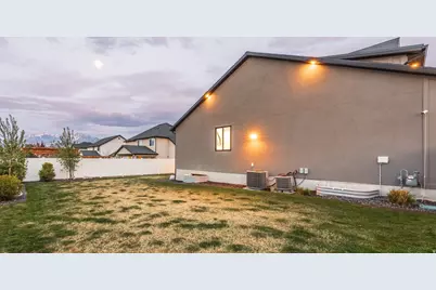 10581 S Verda Cir, South Jordan, UT 84095 - Photo 84