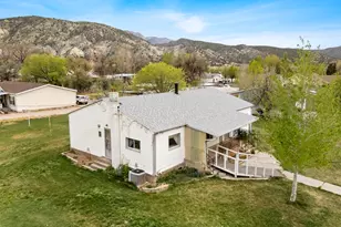 194 N 500 E, Nephi, UT 84648 - Photo 2