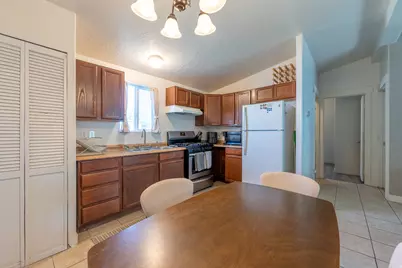 17 W Tiny Wood Dr S, Sandy, UT 84070 - Photo 10