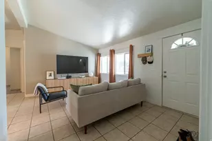 17 W Tiny Wood Dr S, Sandy, UT 84070 - Photo 4