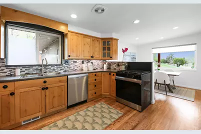 3591 E Yosemite Dr, Salt Lake City, UT 84109 - Photo 10