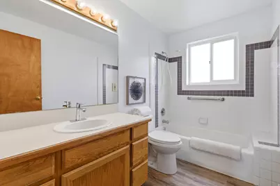 638 N 800 W, Centerville, UT 84014 - Photo 22