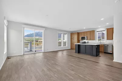 1700 W 2700 N #40, Pleasant View, UT 84404 - Photo 8