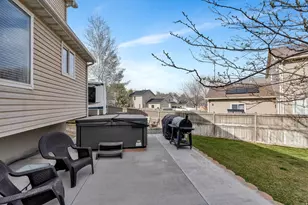 3741 E Blackhawk Rd, Eagle Mountain, UT 84005 - Photo 24