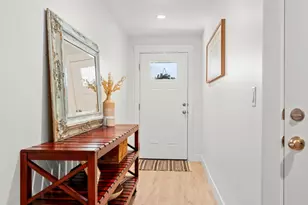 1022 W Shadow Brook Ln, Lehi, UT 84048 - Photo 2