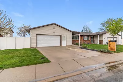 2607 N 100 W, Sunset, UT 84015 - Photo 2