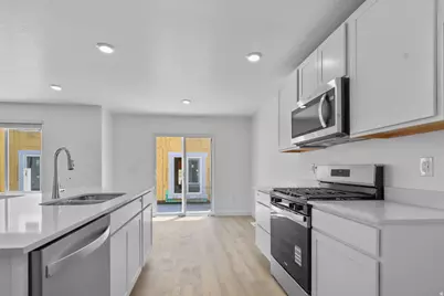 1834 E 640 N #1210, Salem, UT 84653 - Photo 10