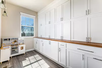 5328 W South Jordan Pkwy S, South Jordan, UT 84009 - Photo 10