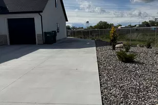 2295 S 3150 W, West Haven, UT 84401 - Photo 6