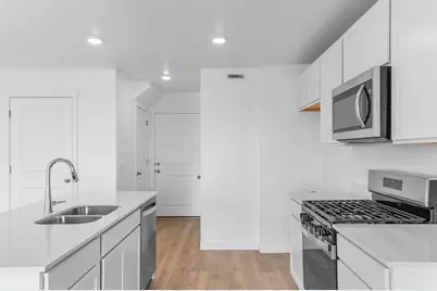 119 E Glenbrittle Dr, Lehi, UT 84048 - Photo 10