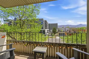 530 S 400 E, Salt Lake City, UT 84111 - Photo 8