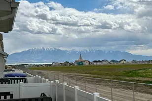 5124 E Lakefield Dr, Eagle Mountain, UT 84005 - Photo 46