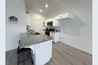 5124 E Lakefield Dr, Eagle Mountain, UT 84005 - Photo 10