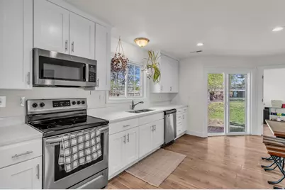 757 W 200 N, Salt Lake City, UT 84116 - Photo 12